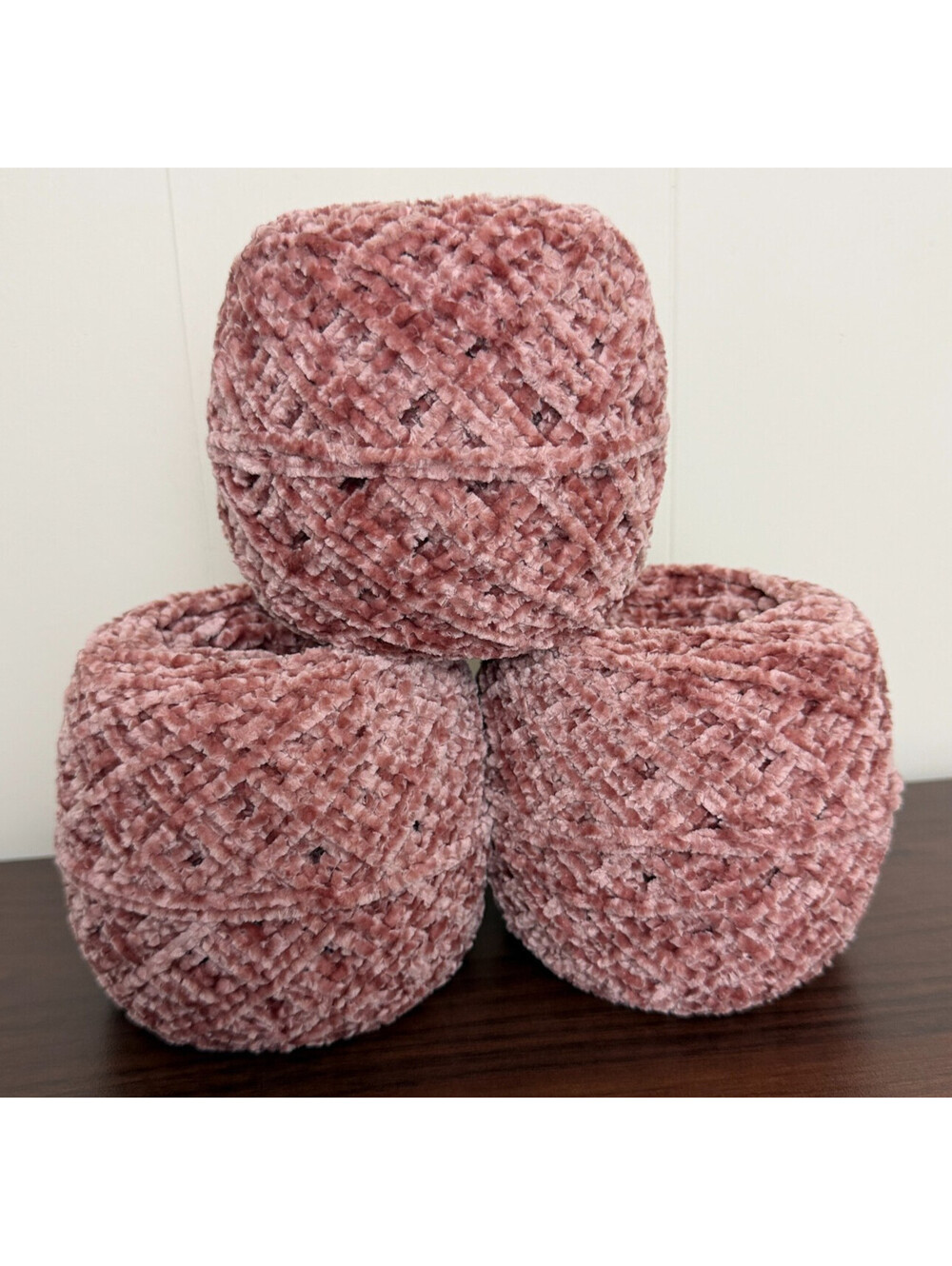 Reclaimed Orvis Polyester Worsted Yarn 998 Yds Rose Taupe 462g 3 Cakes